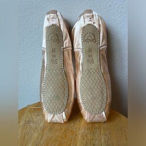 Pointe shoes! Grishko/Nikolay 2007 Pro-Quiet Hard 5 1/2 XX